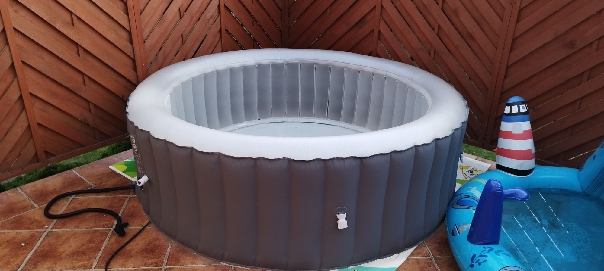 Jacuzzi  Mspa LED  Starry 6osobowe