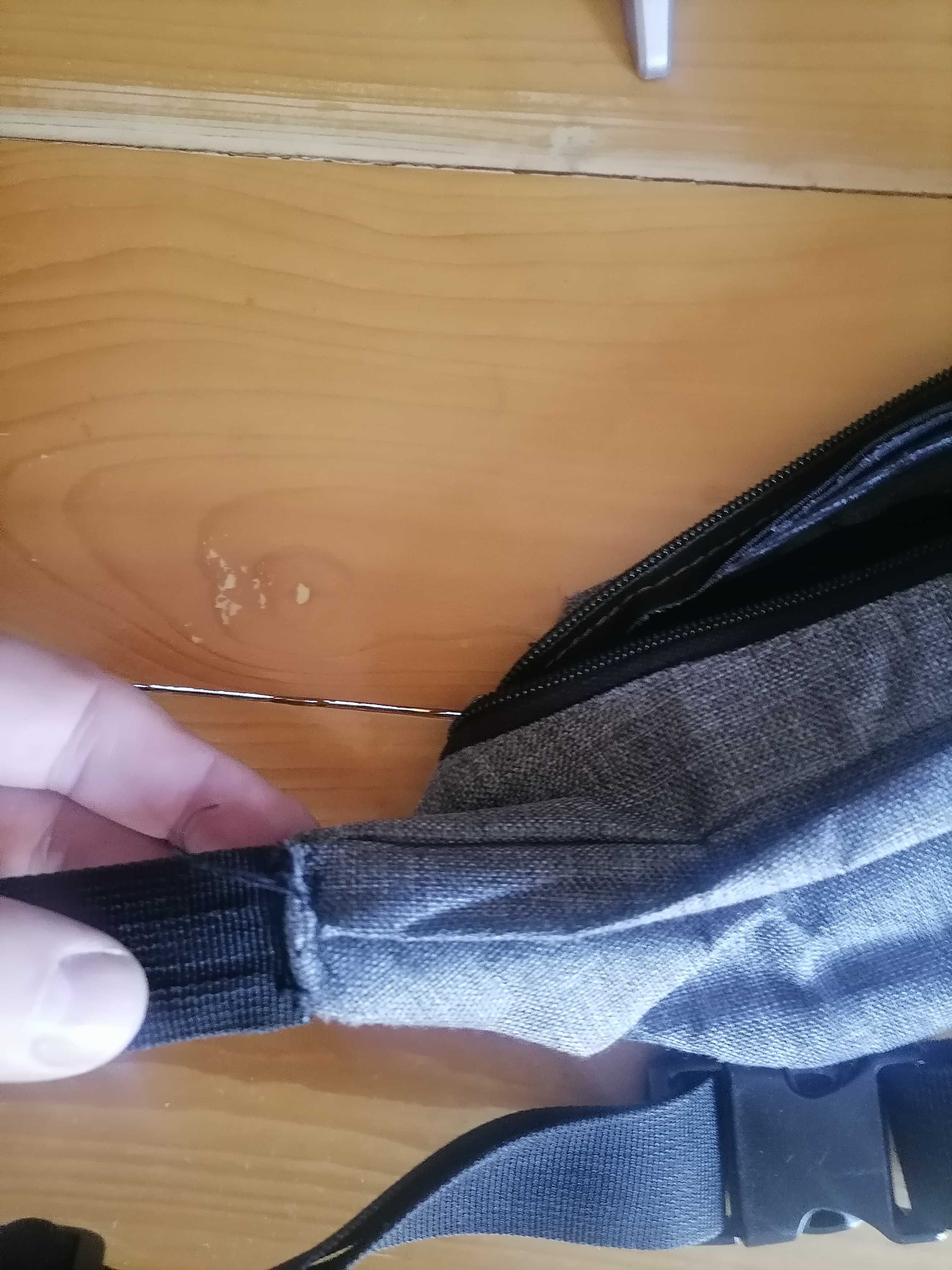 Saszetka nerka Lee rozmiar uniwersalny
