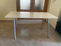 Mesa e cadeira escritorio