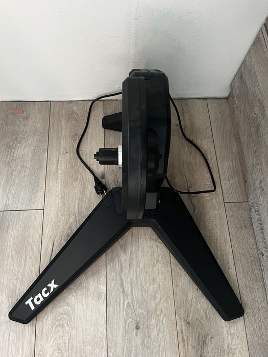 Велотренажер Tacx flux s