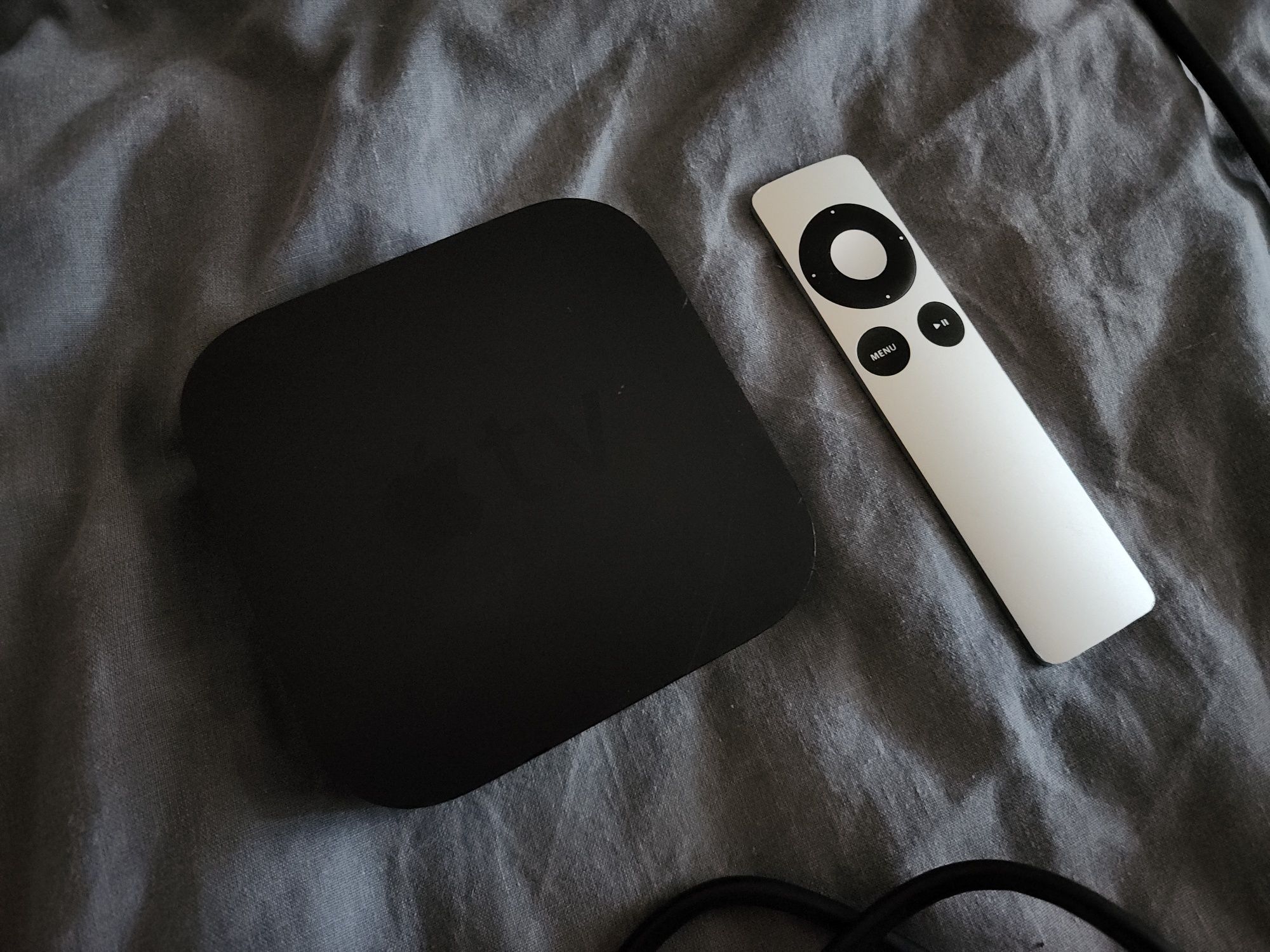 Приставка Apple TV 3 з комплектом