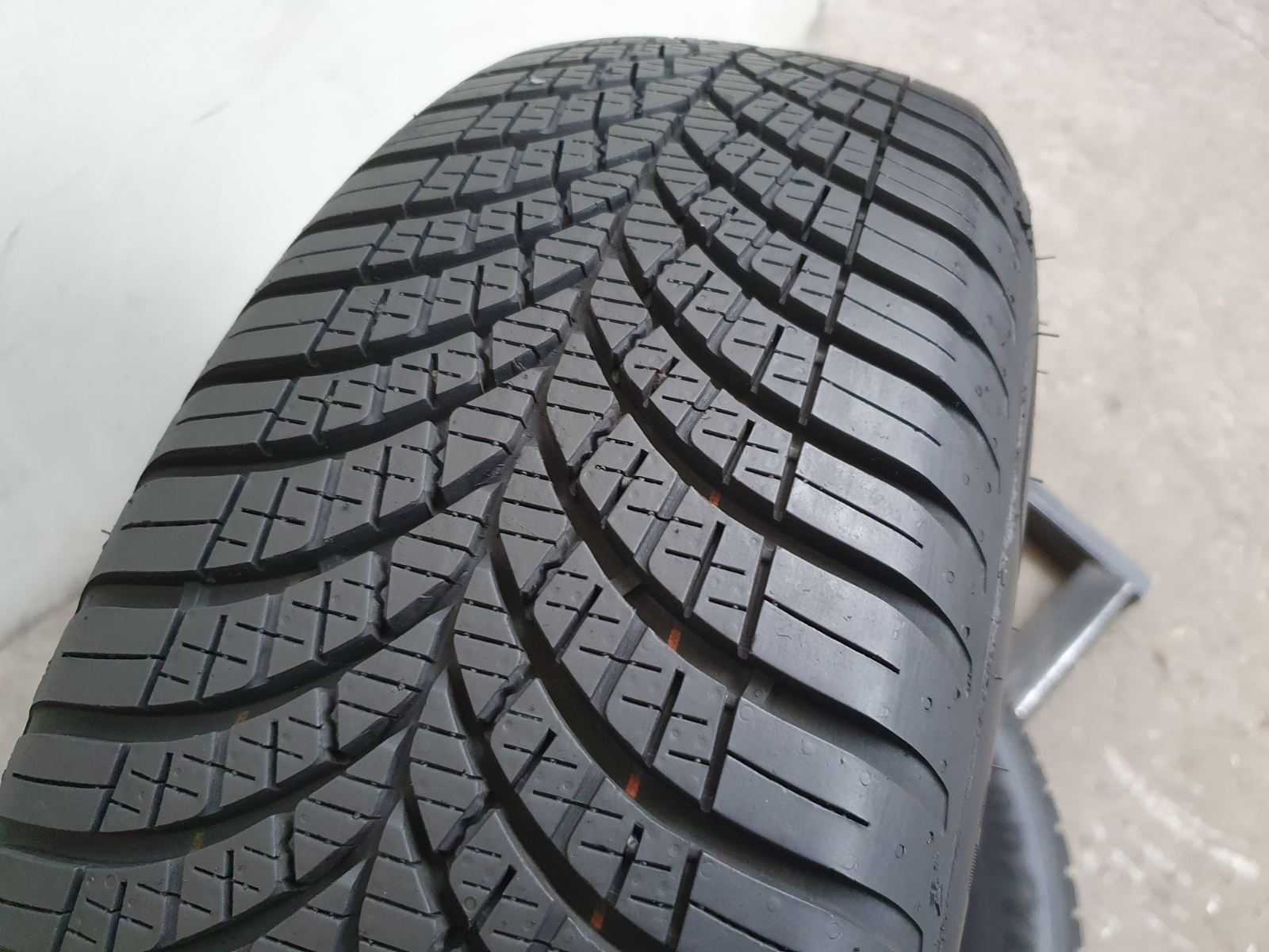 4x Goodyear  Vector 4Seasons Gen 3  185/60r15  7,8mm