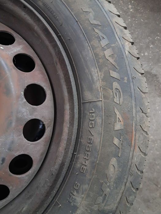 Opony wielosezonowe 195/65 r 15 dębica navigator 2023r