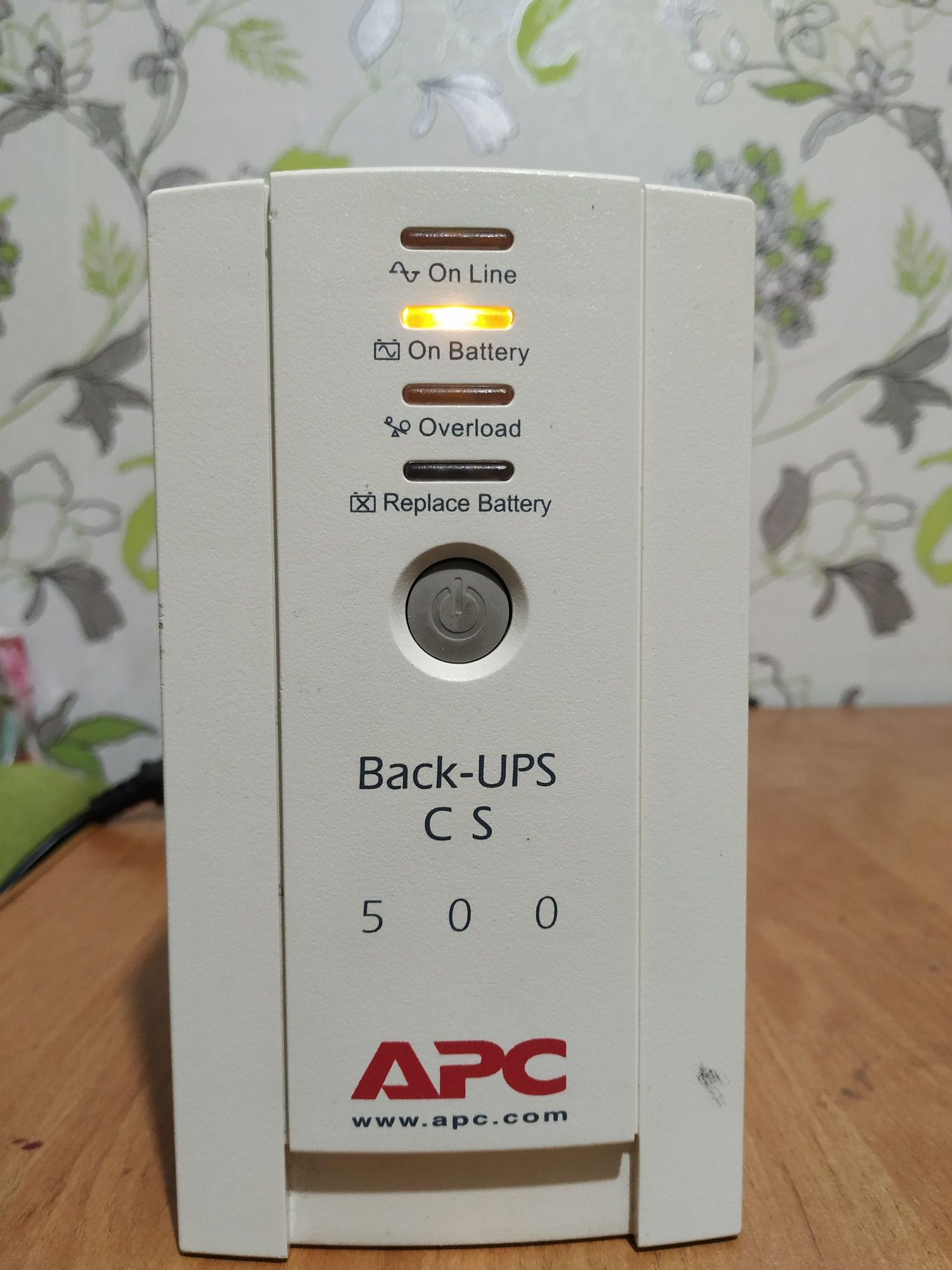 УПС, Блок безперебійного живлення, APC BACK-UPS 500