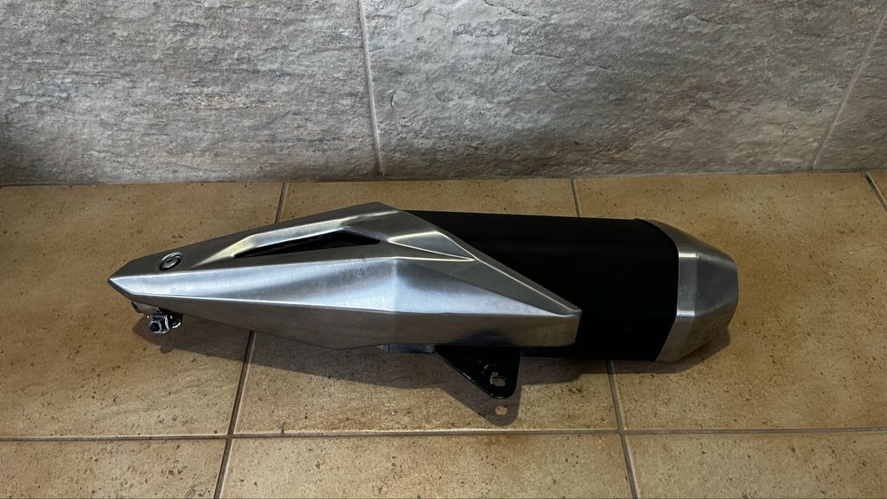Honda NC750X 22 - Escape Original