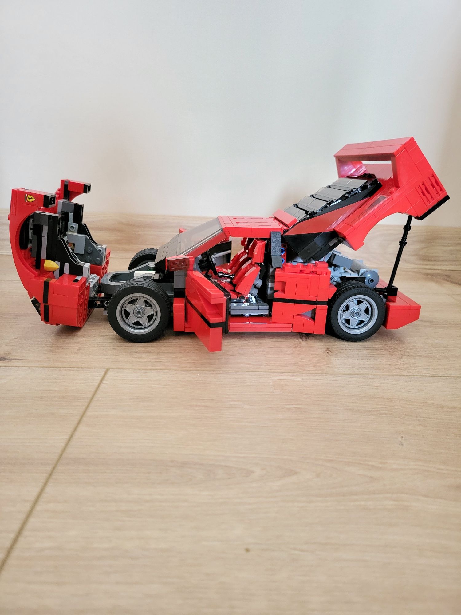 LEGO Creator Expert 10248 Ferrari F40