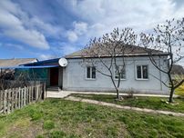 Продаж 4 кімнатного будинку в селі Панфили -  є відеоогляд