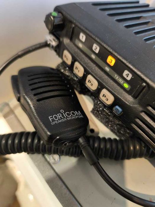 Продам професійний ФМ трансивер IC-F111S , 2м, 45Вт, 8 пам"ятей