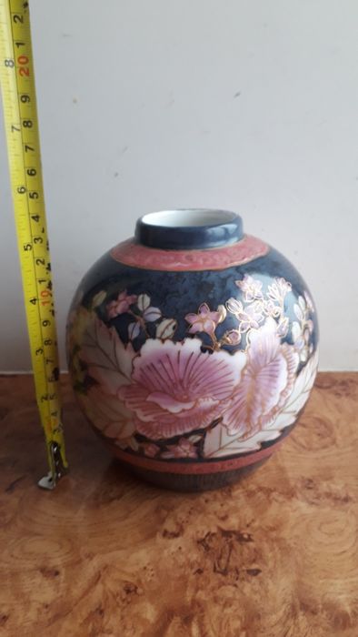 Продам вазу позолота