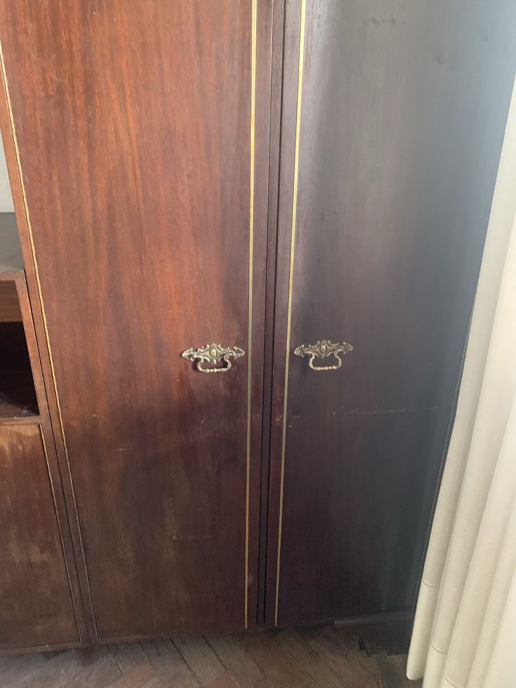 Móvel modular com roupeiro e arrumação