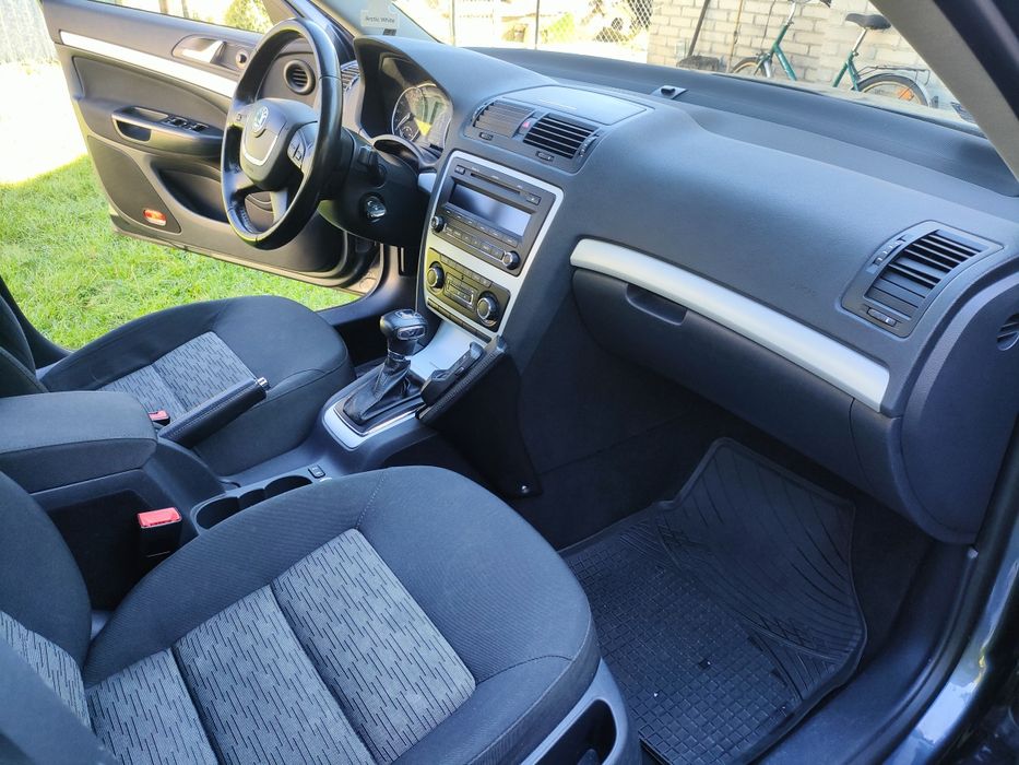 Skoda Octavia II lift DSG - super stan