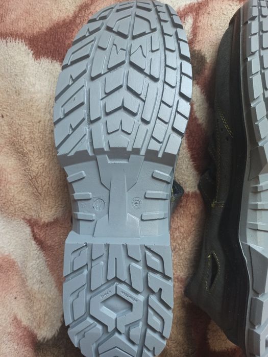 Захисне  взуття exena bracciano 18