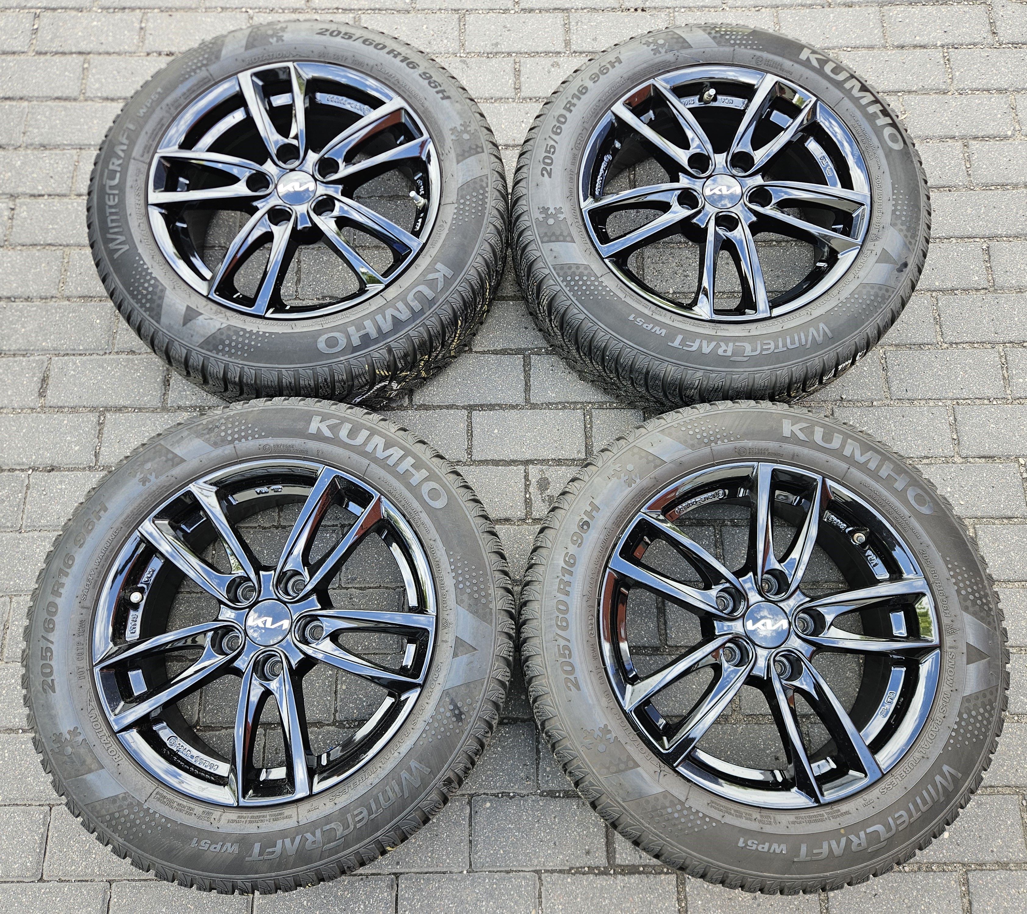 4x Felgi alu KIA OE 6.5 x 16 5x114,3 ET40 CZARNE Ceed Proceed XCeed