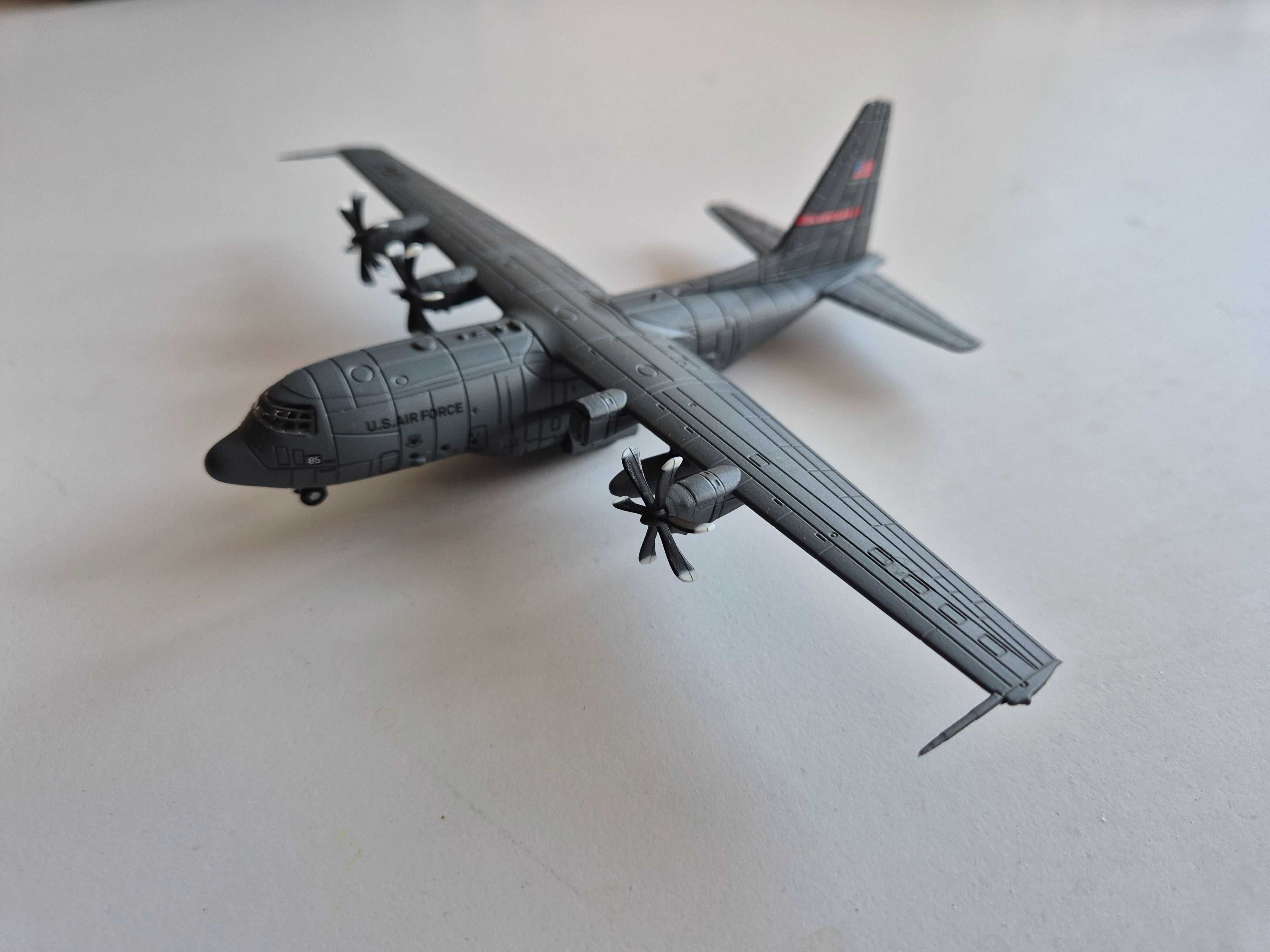 Hercules C130 1/200