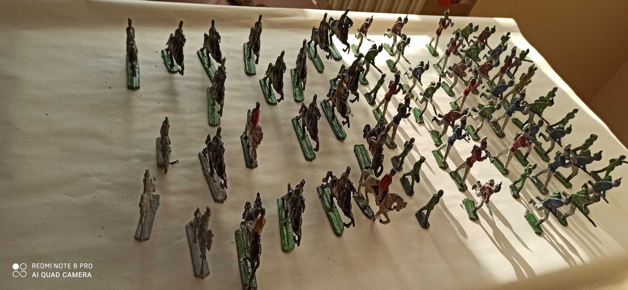 Stare ołowiane Żołnierzyki 70 sztuk