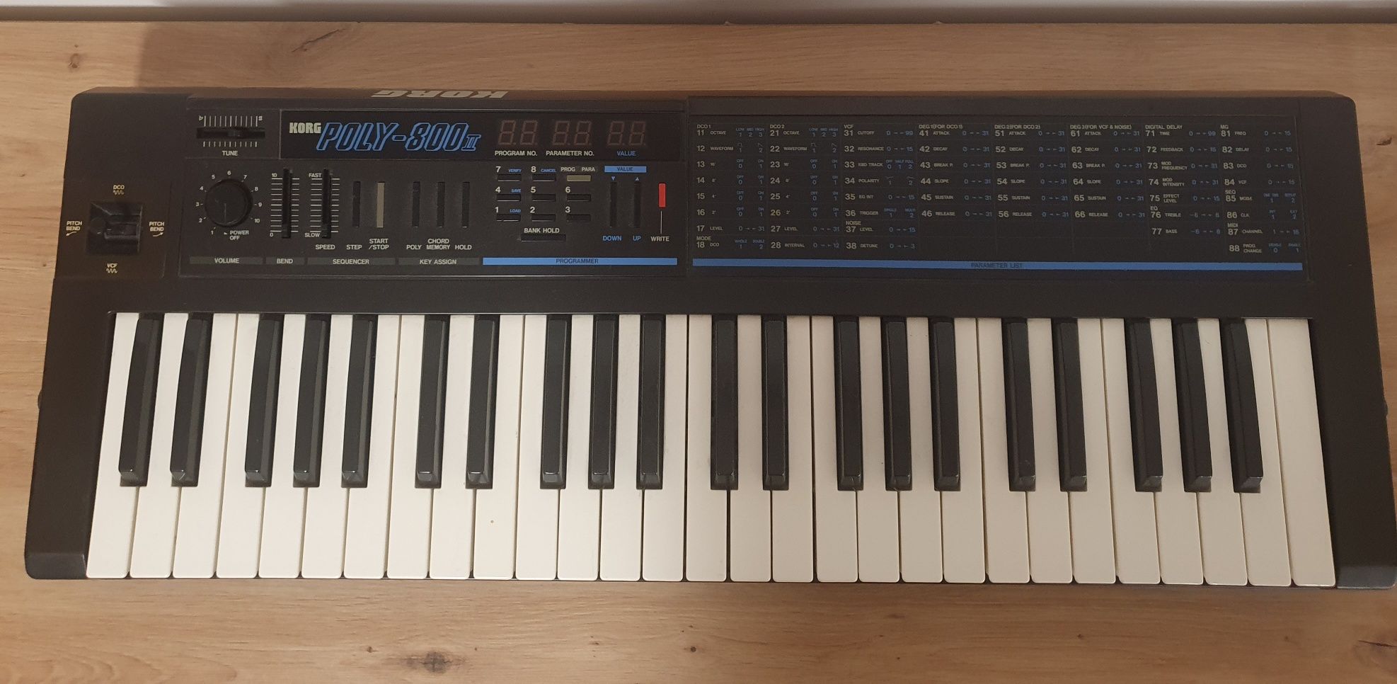 Korg Poly 800 mk2