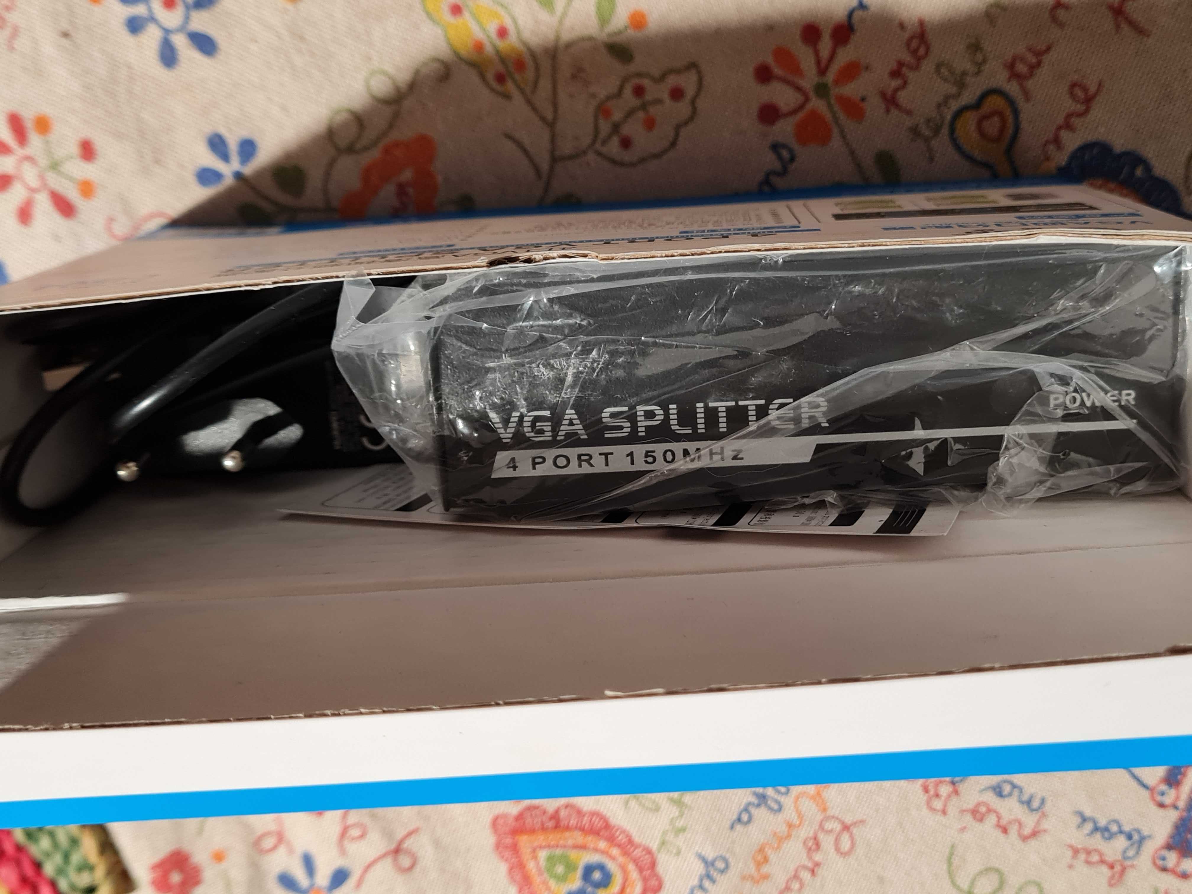 Divisor de VGA 4 canais (VGA splitter)