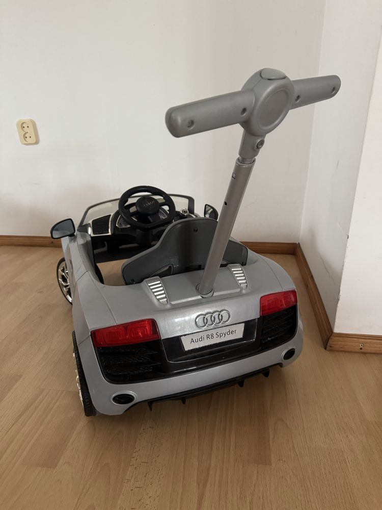 Samochod Rollplay Audi R8 srebrny