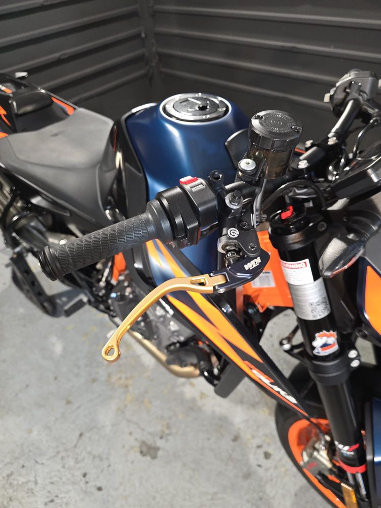 Ktm 890 duke r 2023