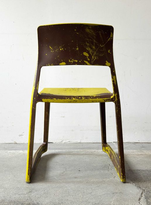 Krzesło Tip Ton, Vitra proj. E.Barber & J. Osgerby, Szwajcaria