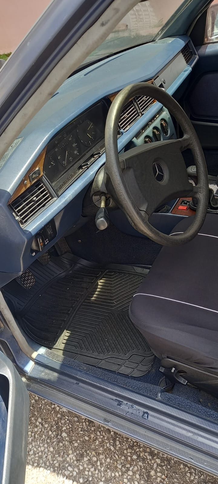 Mercedes 190D série 1