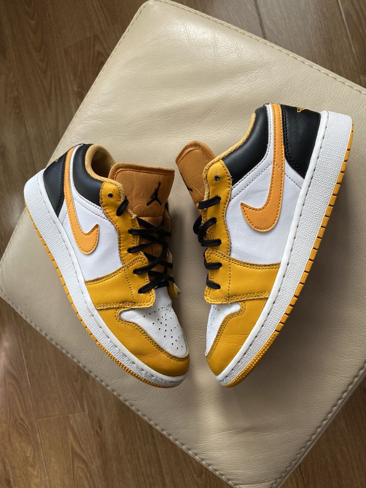 ОРИГІНАЛ Жіночі кросівки Nike Air Jordan 1 Low Gs 36 розмір 23 см