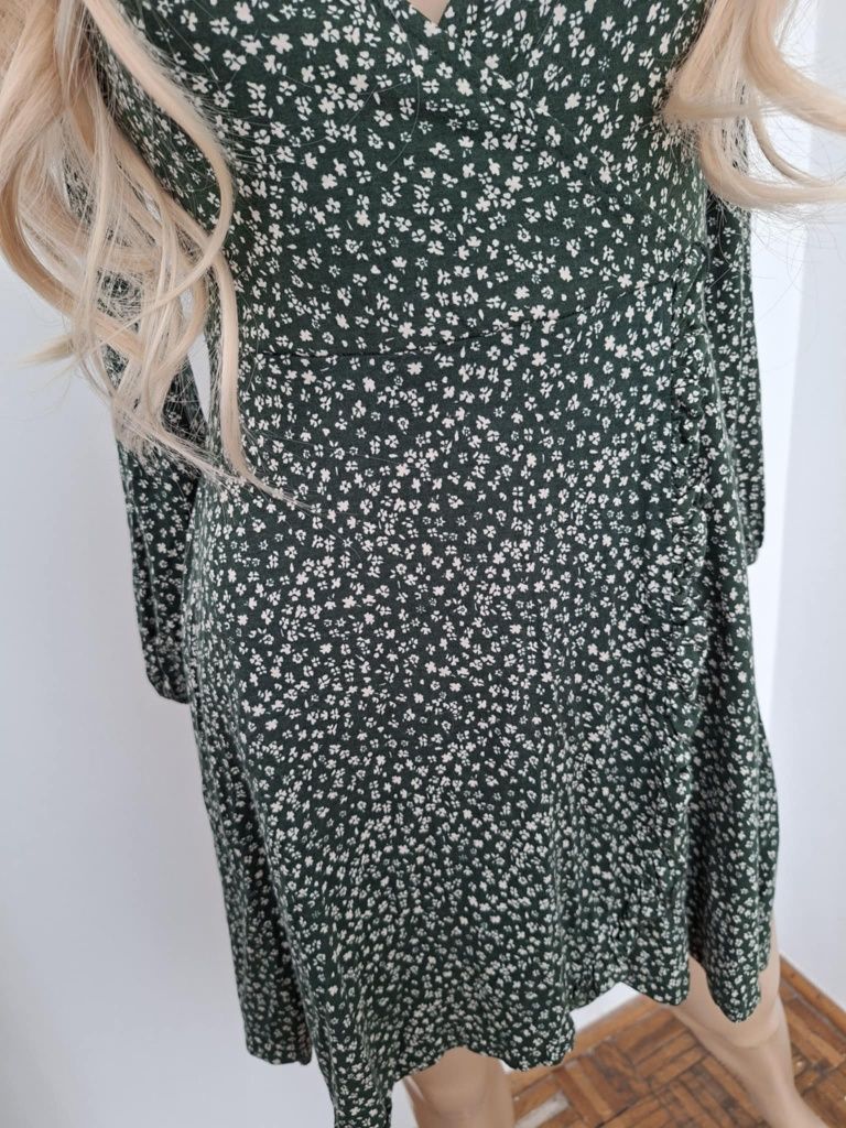 1+1 gratis, sukienka na lato w drobne kwiaty, wiskoza, pull and bear