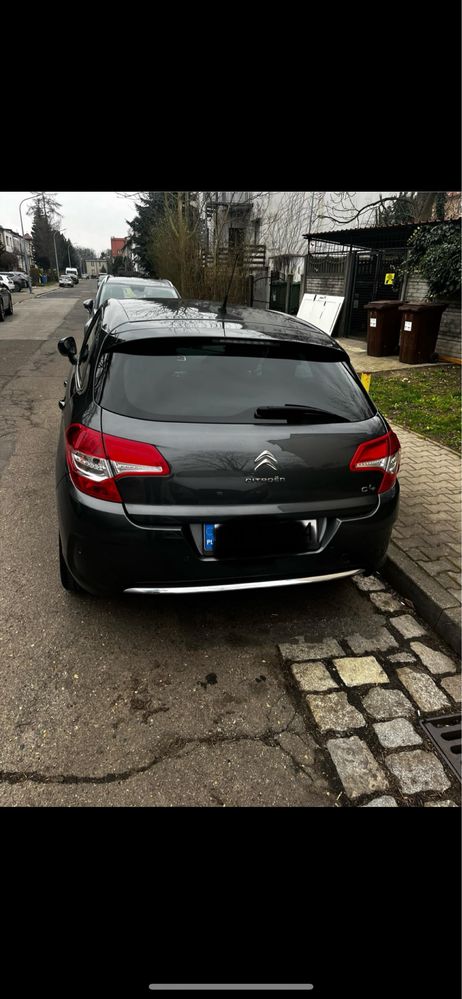 Citroen C4 samochod osobowy 2014