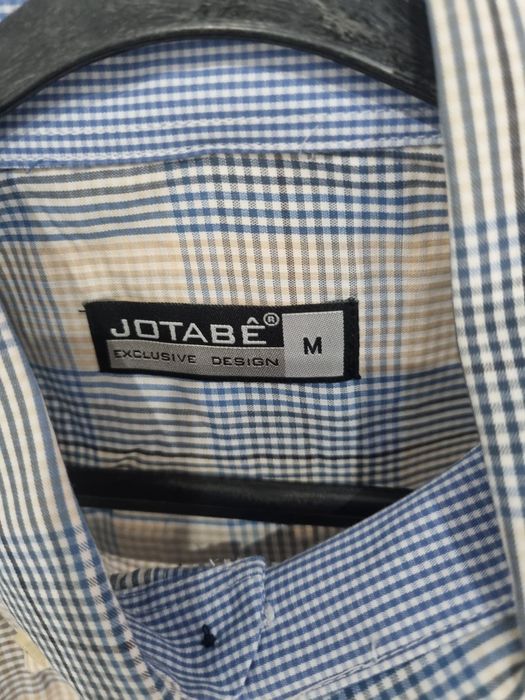 Camisa Homem  Tamanho M ver fotos