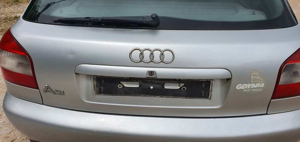 Audi a3 8L 1.6 APF  lift automat ESE  5 drzwi ly7w  części blask Gołda