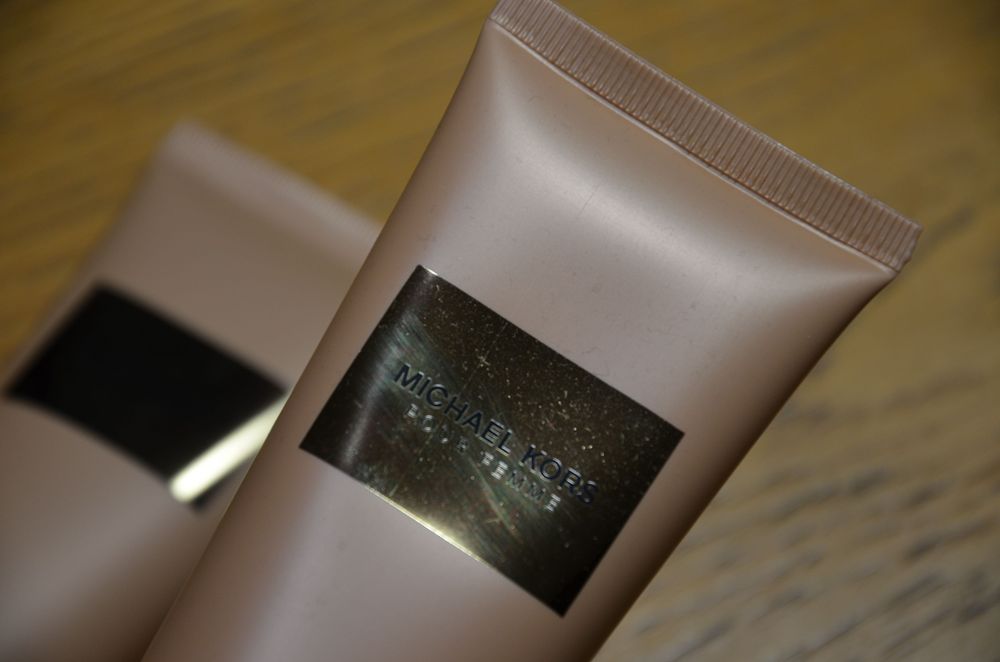 2 szt.  kors pour femme shooter gel/body lotion