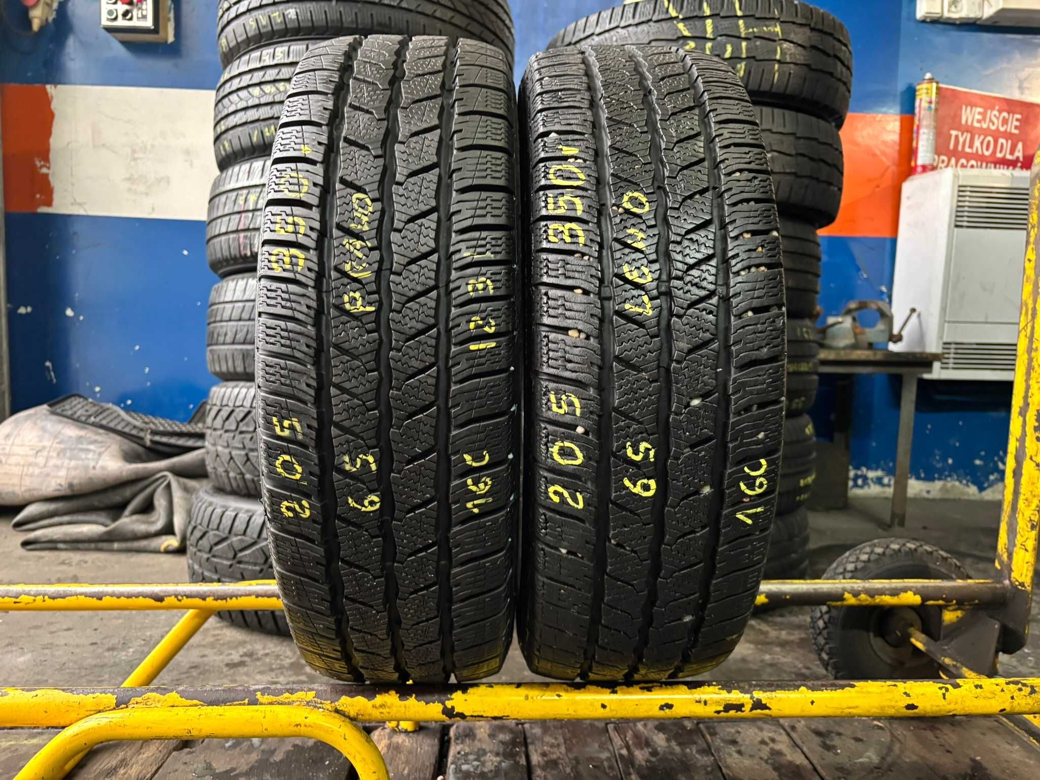 2X Opony Zimowe 205/65R16C CONTINENTAL VanContactWinter 10MM 2023R