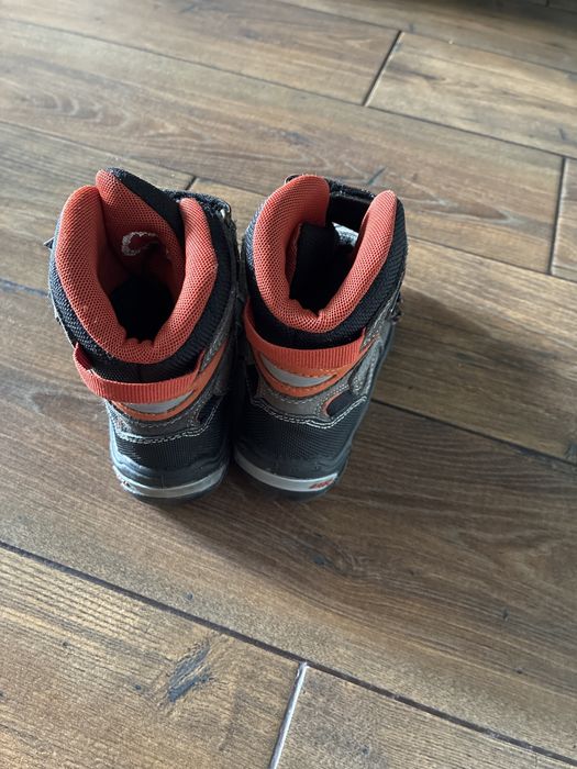 Buty zimowe Bartek 27 w świetnym stanie
