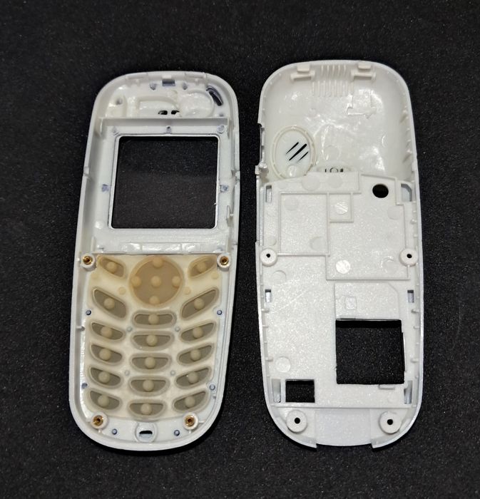 Nowa obudowa do telefonu Samsung X100.