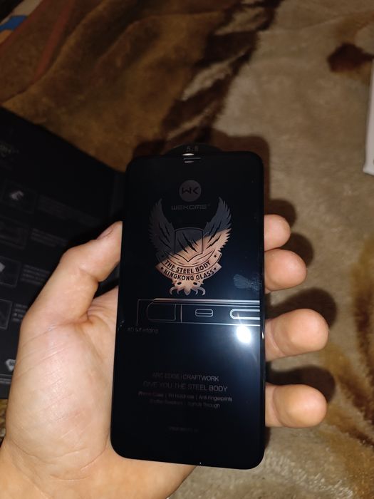 Продам защитне скло на айфон XS