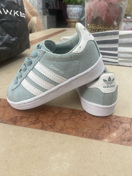 Tenis varias marcas e numeros