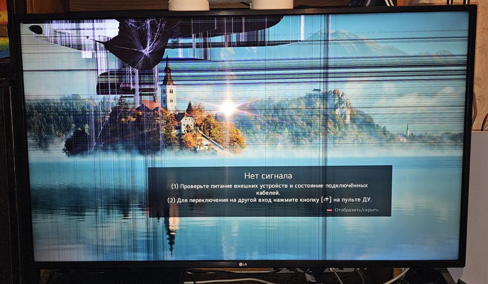 ТВ LG 49UN71006LB в рабочем состоянии с пультом разбита матрица