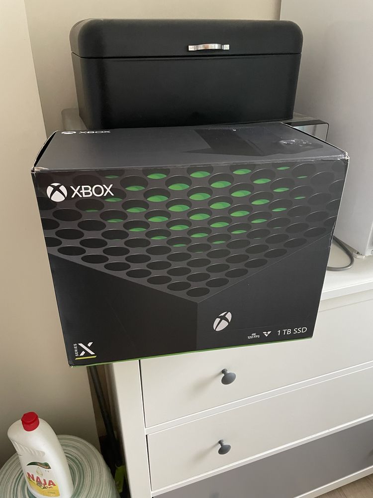 Xbox Series X 1 TB 2 Lata Gwarancji