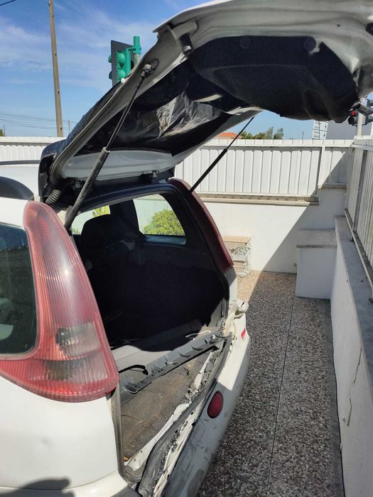 Peugeot 206 SW 1.4 HDI – Inteiro – Motor em bom estado