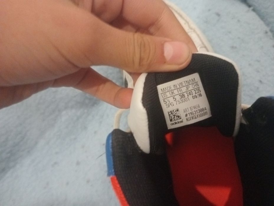 Sapatilhas da adidas