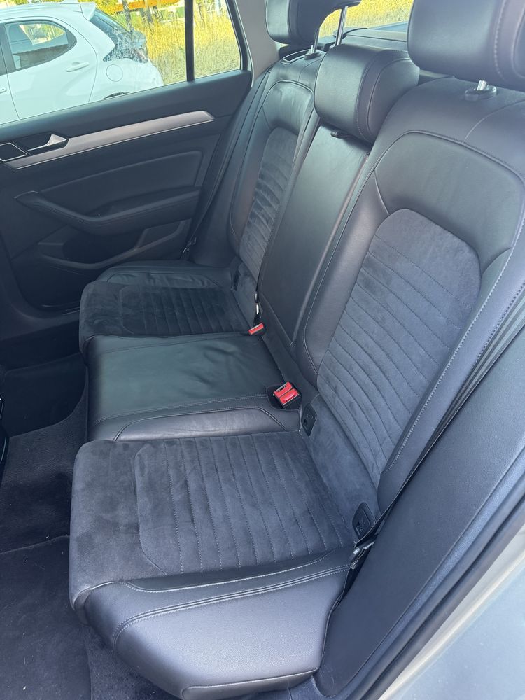 VW Passat Variant Highline 1.6 TDi 120cv DSG7