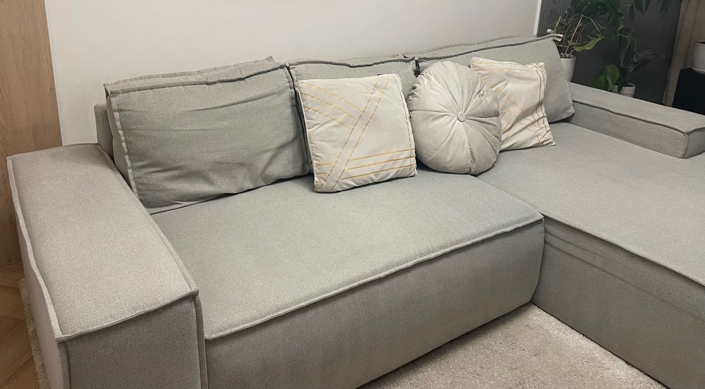 Narożnik duża kanapa z funkcja spania