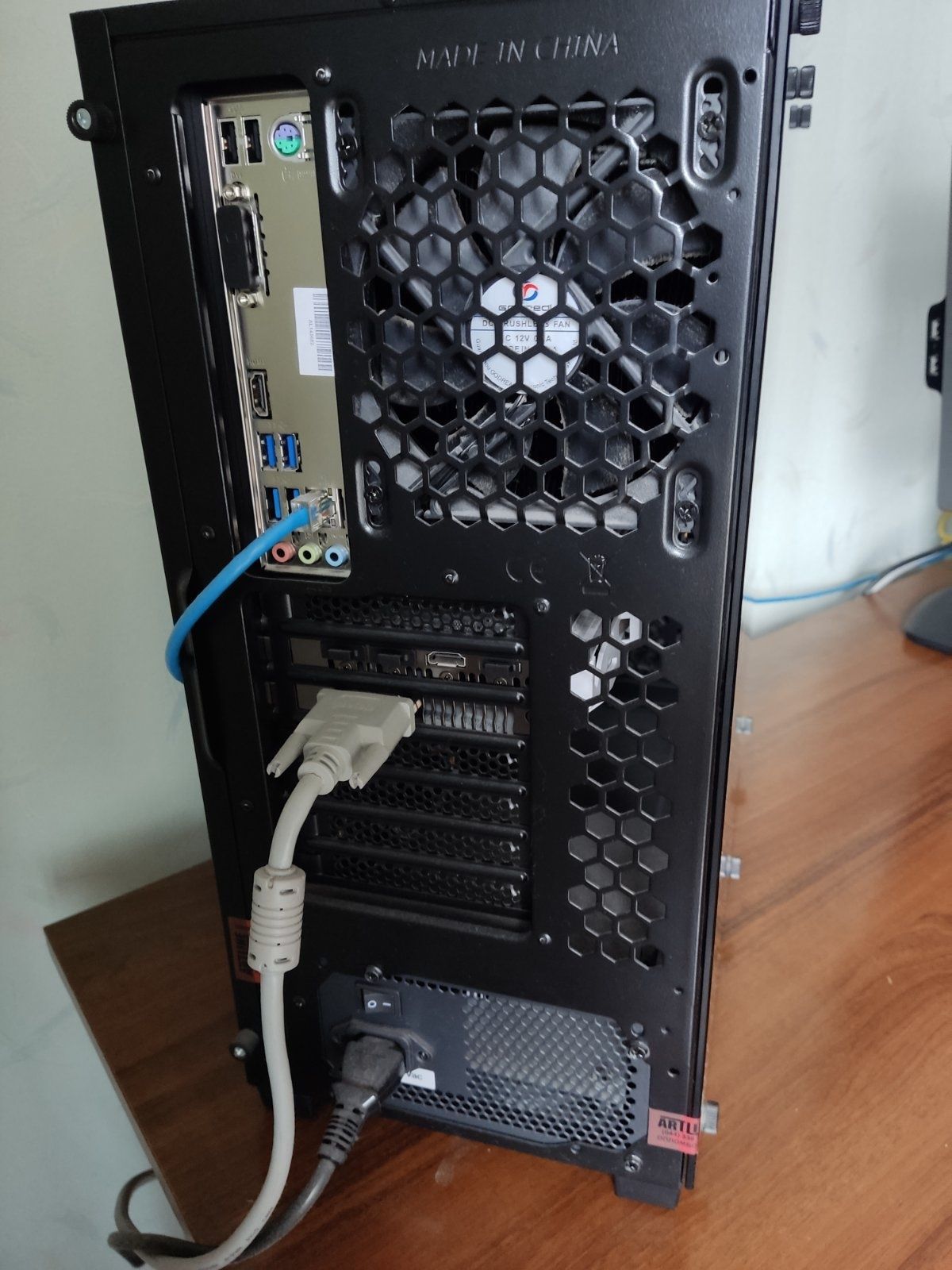 Продам КОМПЬЮТЕР (графическую станцию) ARTLINE WorkStation W96v02.