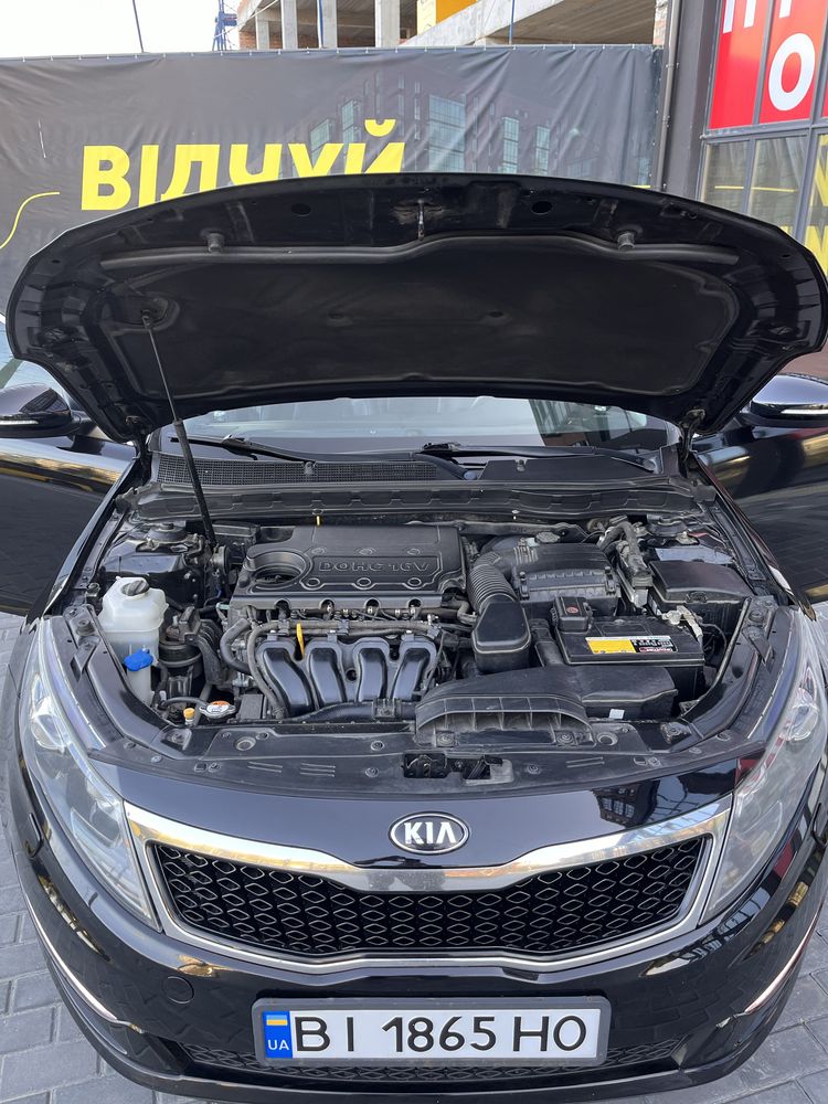 KIA Optima офіційна