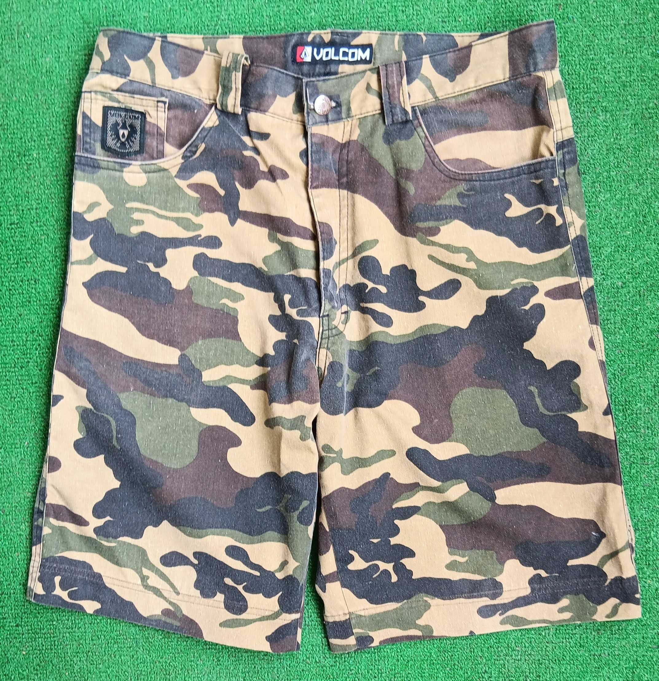 Calções Volcom padrão militar 32 (como novo)