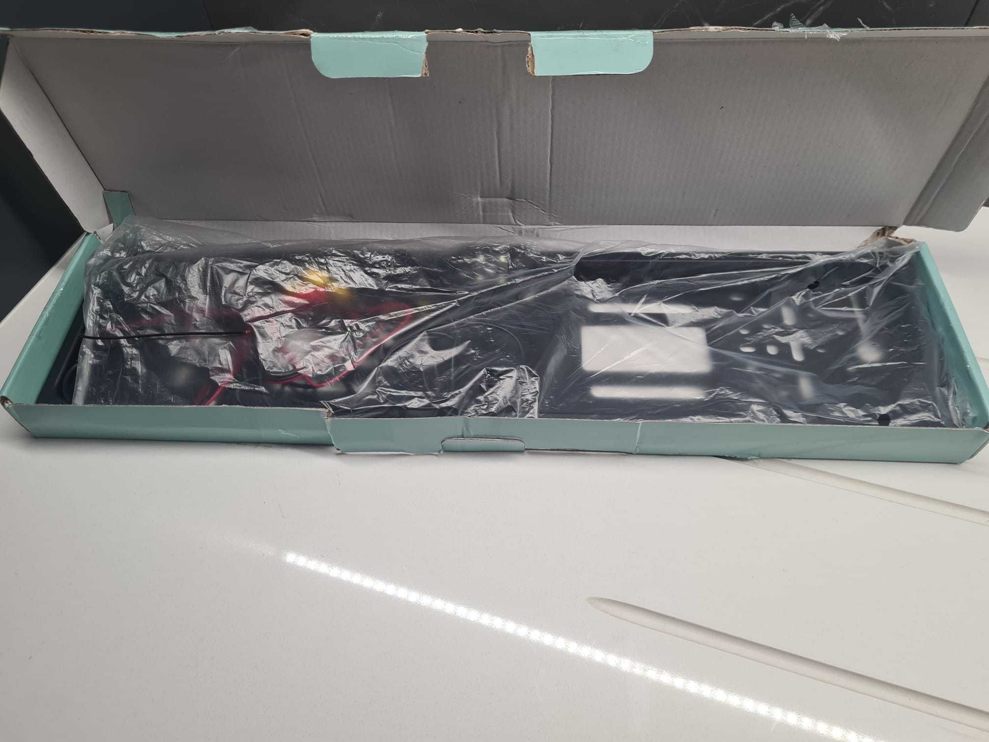 Suporte de matrícula com câmara traseira