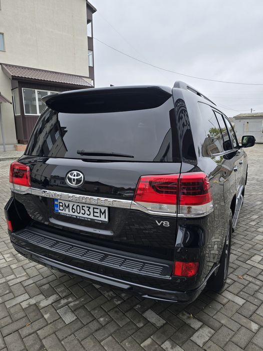 Продам Toyota Land Cruiser200