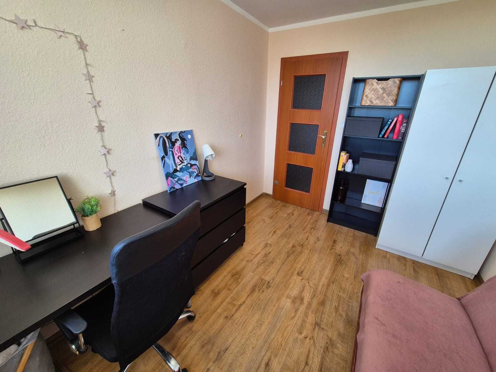Pokój dla Studentki obok Jurasza i Uczelni bez dodatkowych opłat