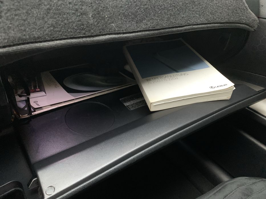 Продам Lexus IS