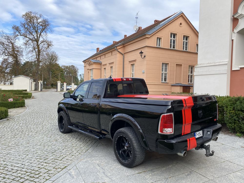Dodge Ram 5.7hemi 2016 r 120 przebieg